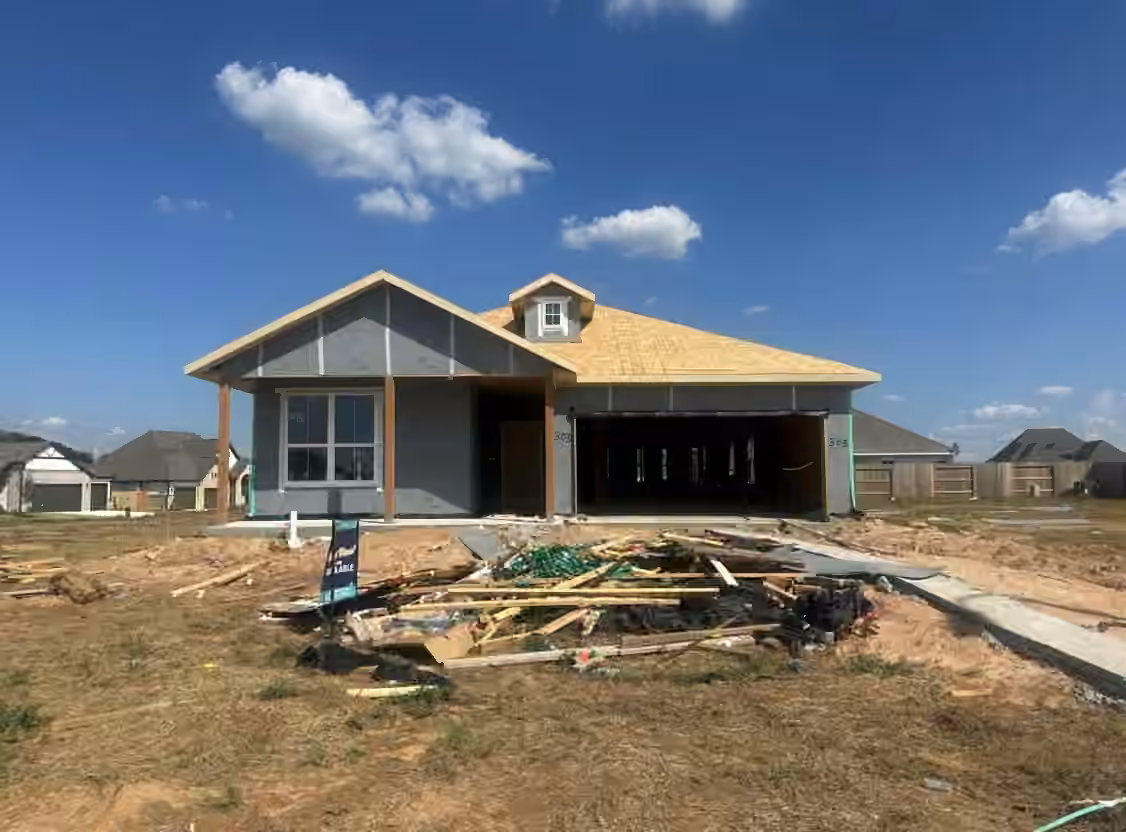 Photo 2 of 303 Fawn Hill Lane, Sealy, TX