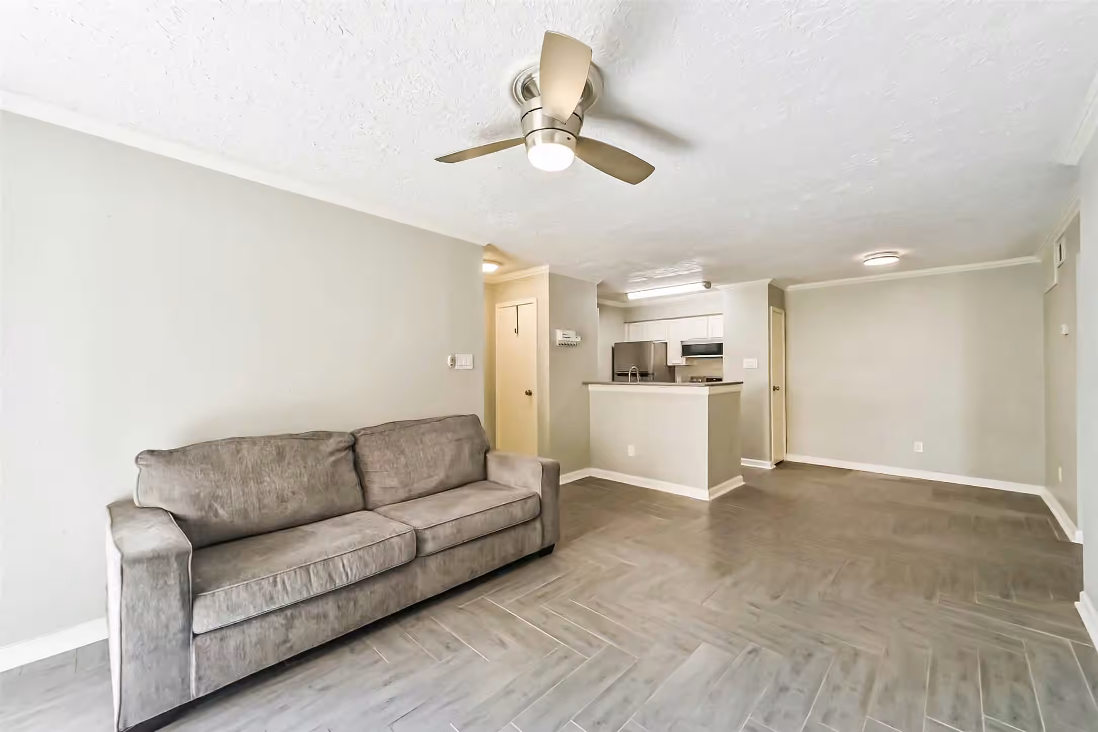 Photo 6 of 12550 Whittington Drive 303, Houston, TX 77077