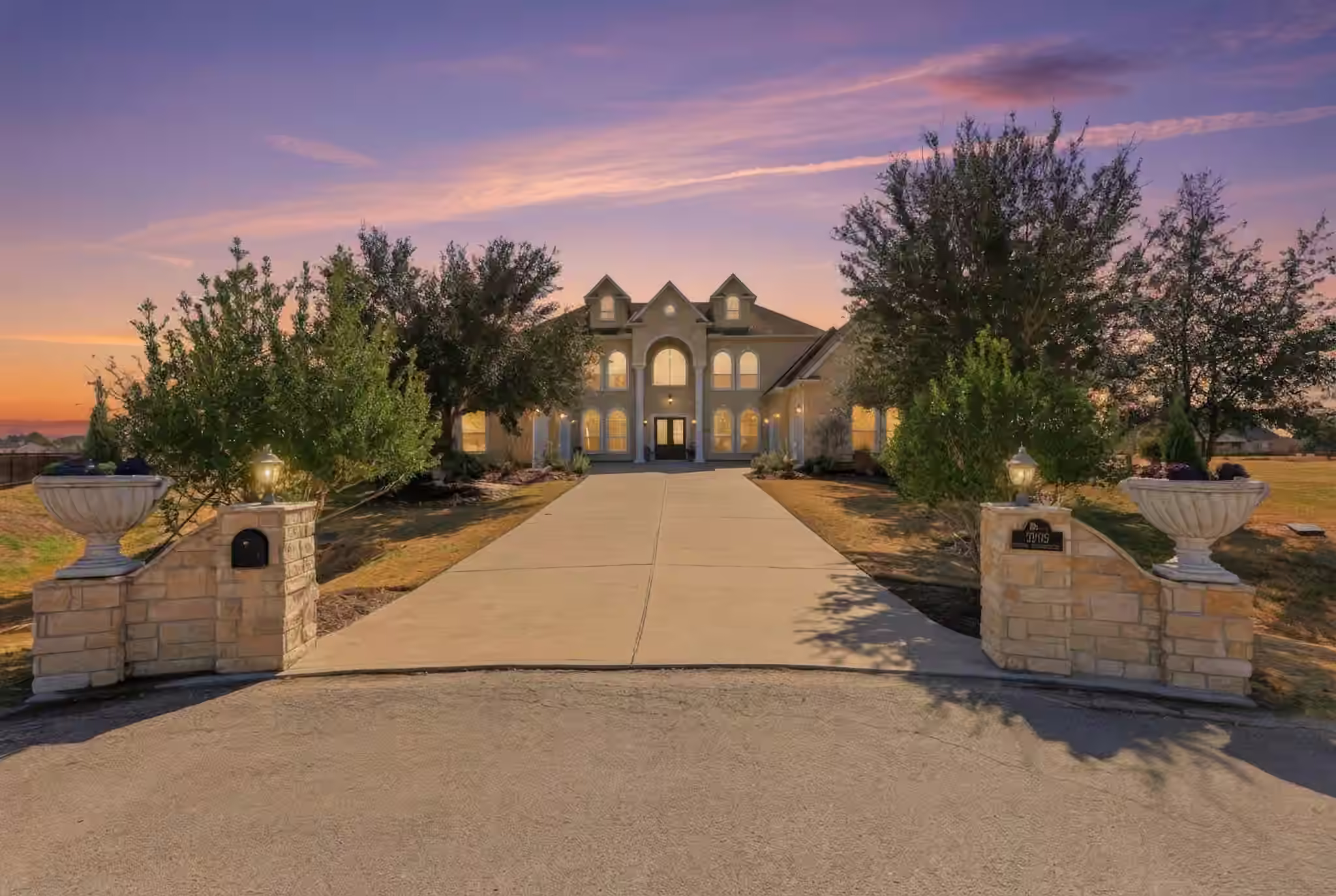 Photo 2 of 3902 Paseo Campanario Drive, Richmond, TX