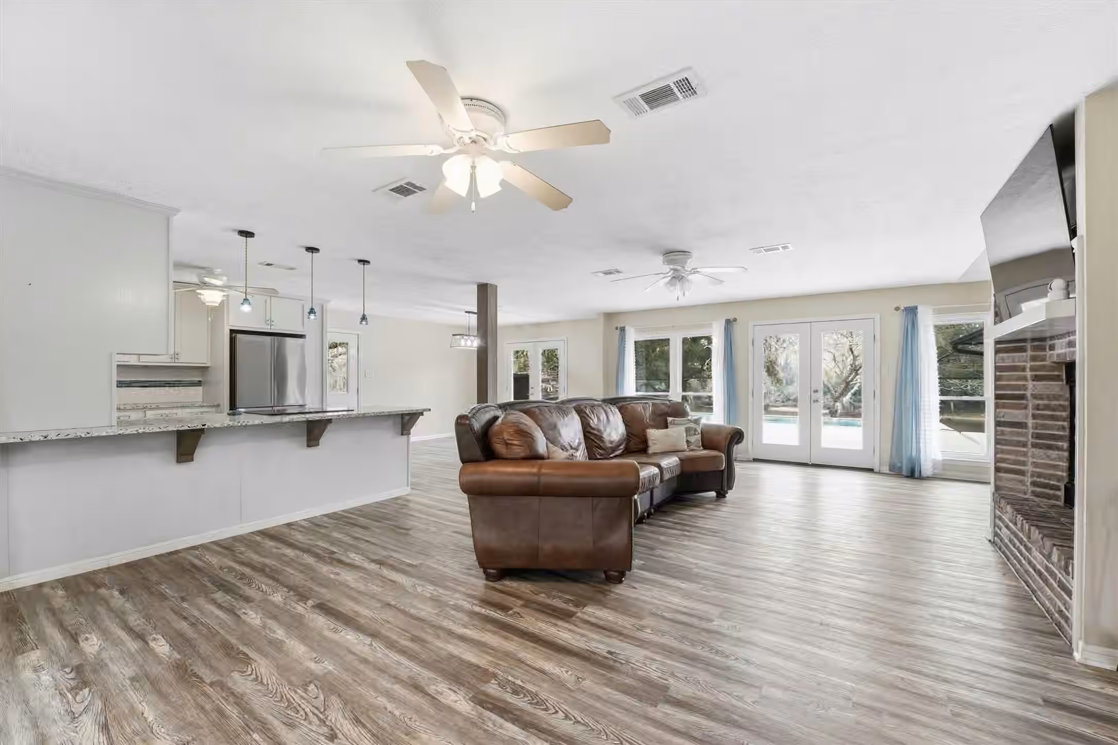 Photo 7 of 4701 County Road 747a, Brazoria, TX