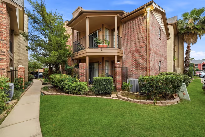 Photo of 2121 Hepburn Street 820, Houston, TX 77054