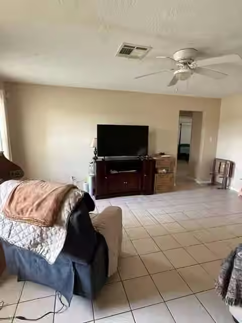 Photo 6 of 1025 Zach Road, Hempstead, TX