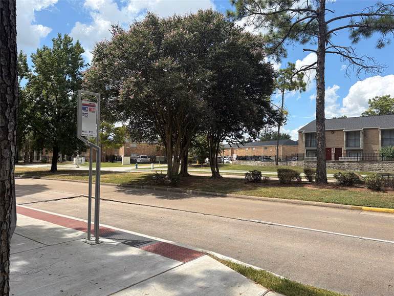 Photo 5 of 17230 Imperial Valley Drive 24, Houston, TX