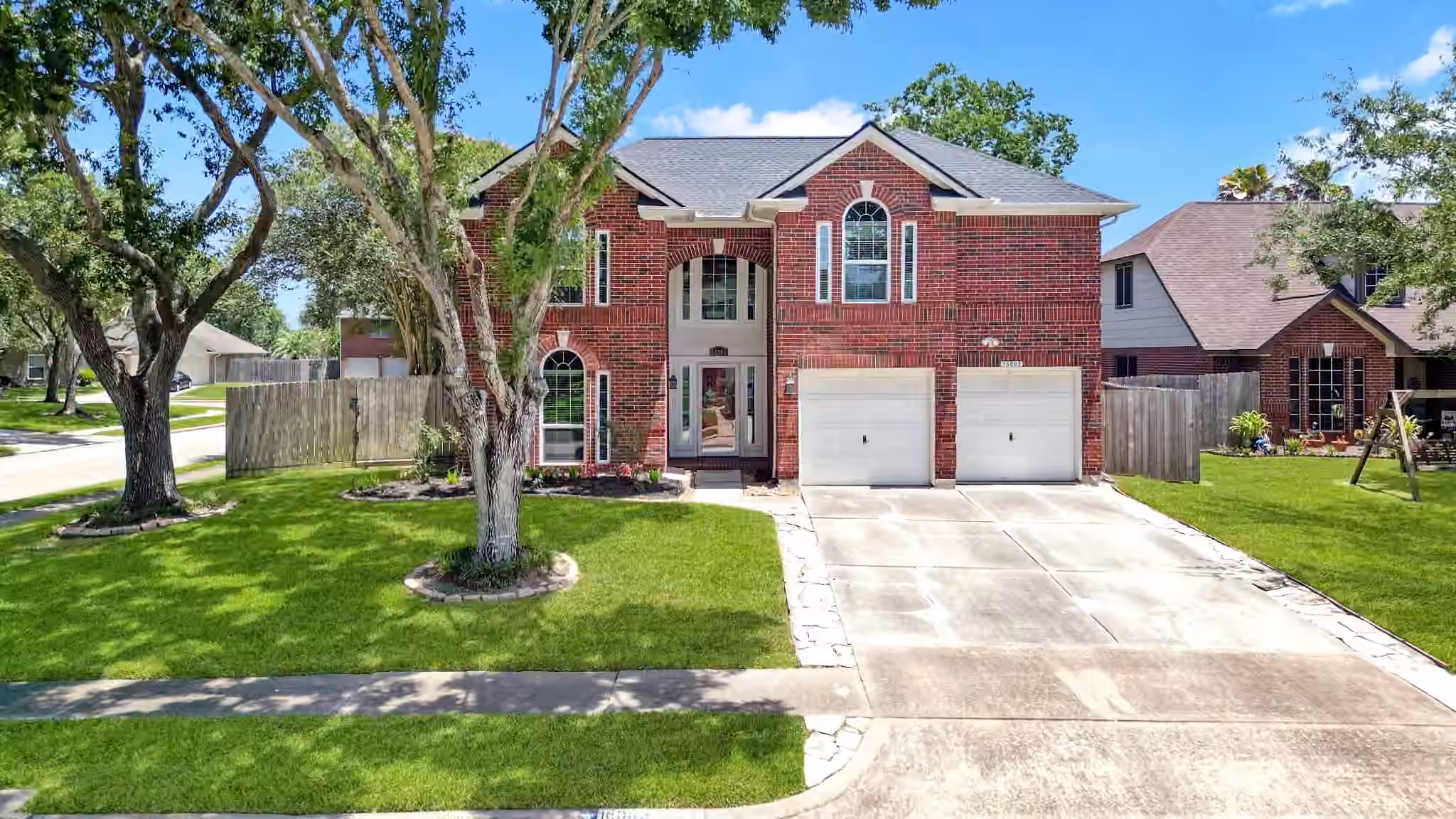 Photo of 16003 Salton Point Drive, Friendswood, TX