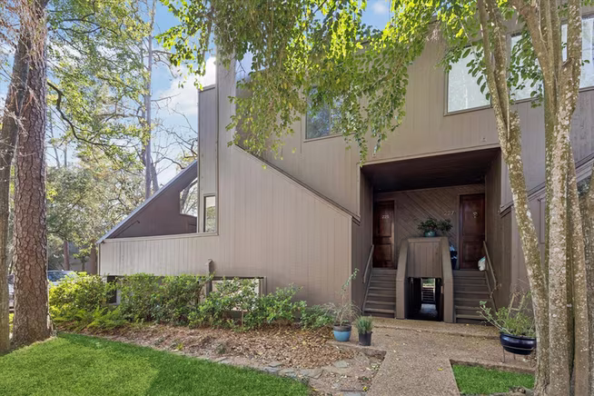 Photo 2 of 225 Litchfield Lane, Houston, TX