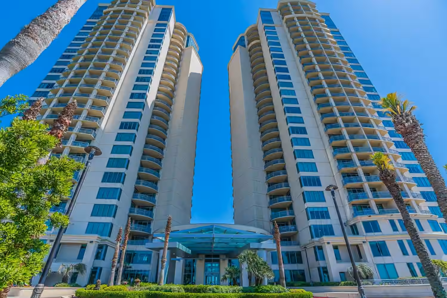 Photo 4 of 801 E Beach Drive TW1506, Galveston, TX