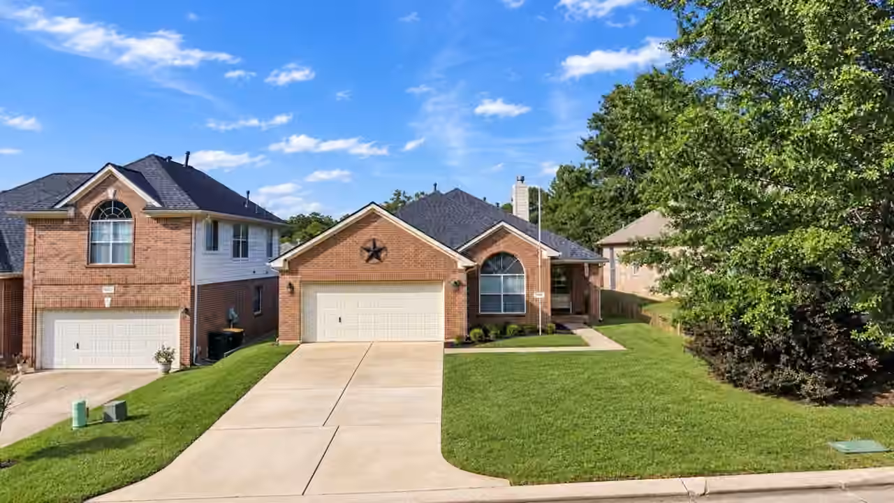 Photo of 2310 Highland Crossing Drive, Conroe, TX 77304