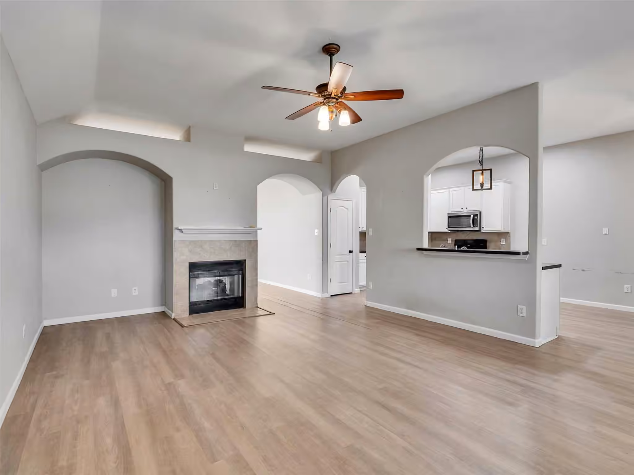 Photo 6 of 2310 Highland Crossing Drive, Conroe, TX