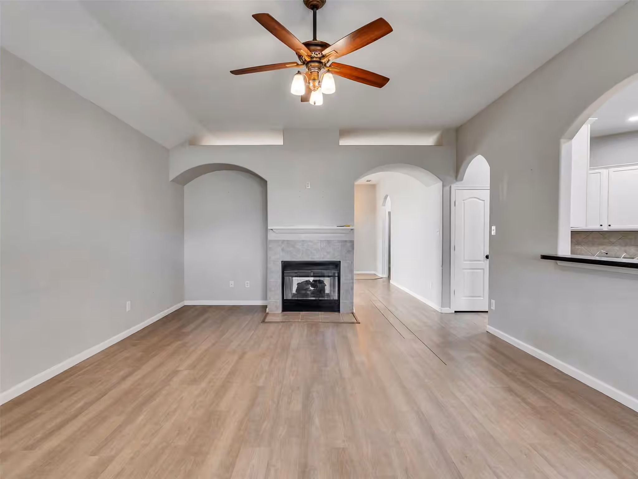 Photo 7 of 2310 Highland Crossing Drive, Conroe, TX