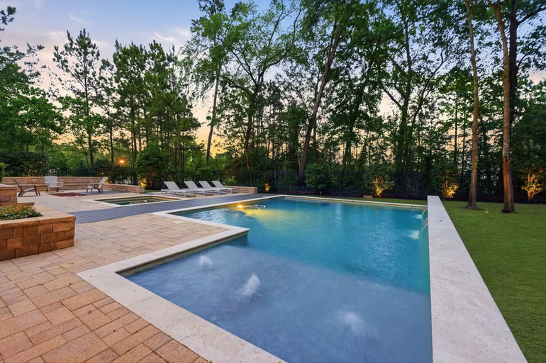 Photo 3 of 78 S Badger Lodge Circle, The Woodlands, TX