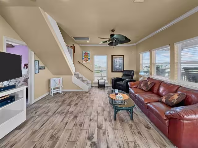 Photo 4 of 1219 Front Avenue, Port Bolivar, TX