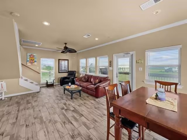 Photo 5 of 1219 Front Avenue, Port Bolivar, TX
