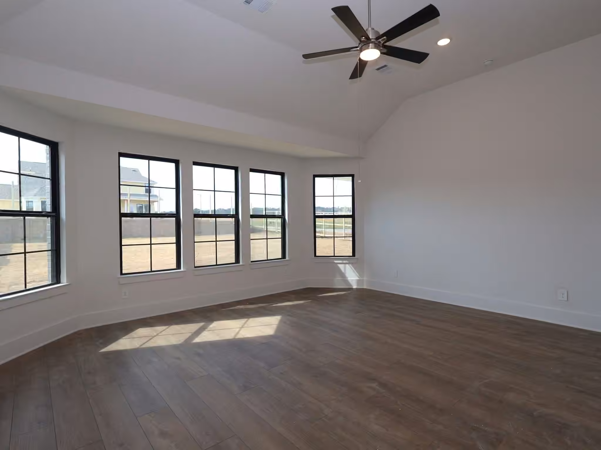 Photo 5 of 302 Casaba Court, Montgomery, TX