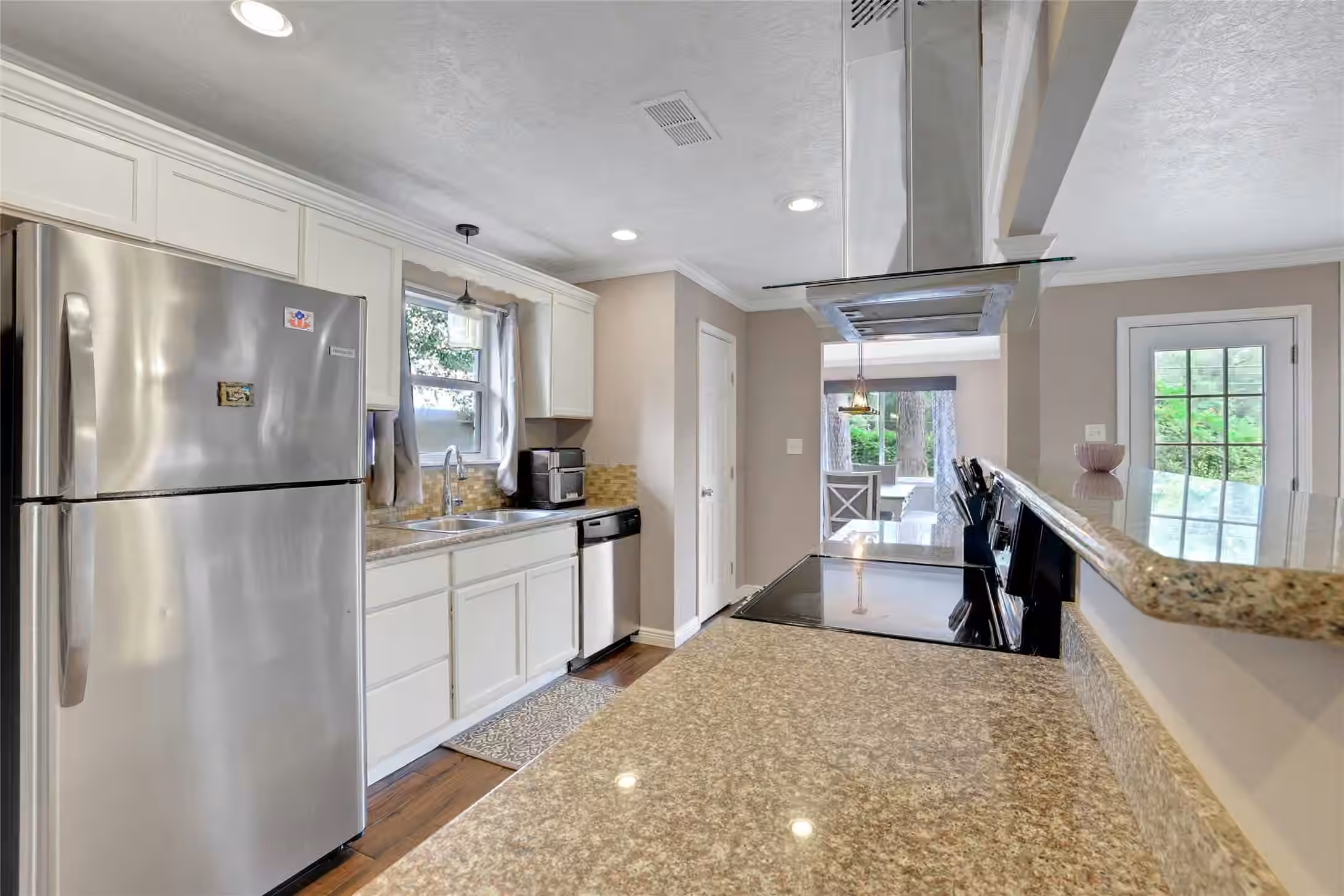 Photo 4 of 25311 White Oak Lane, Splendora, TX