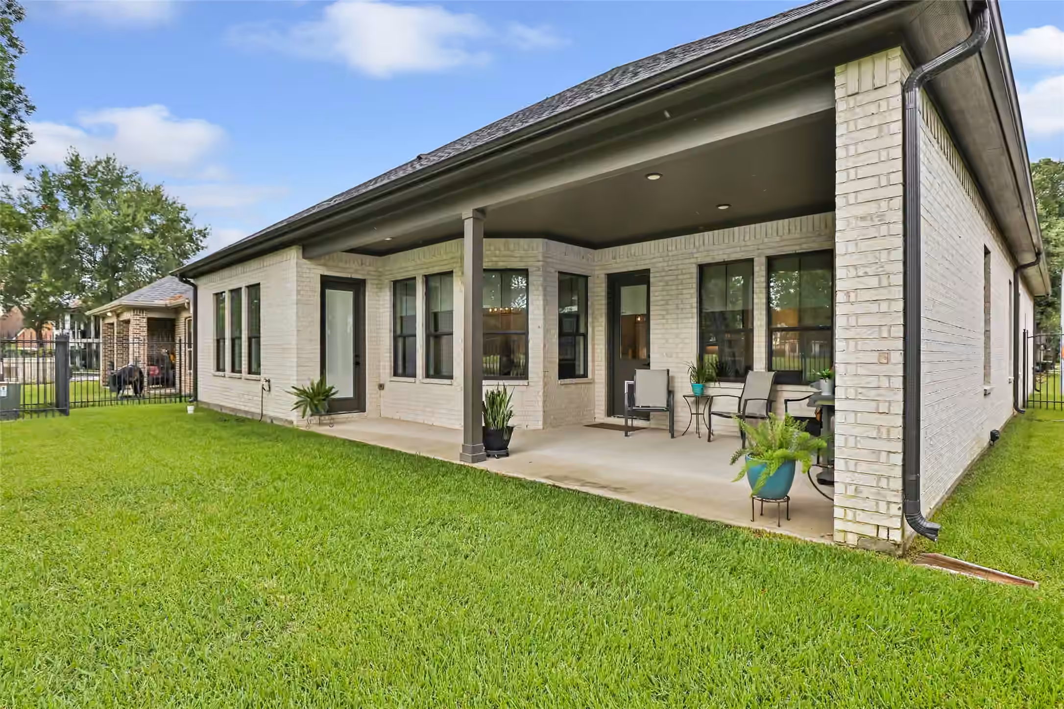 Photo 6 of 8310 Cross Country Drive, Humble, TX