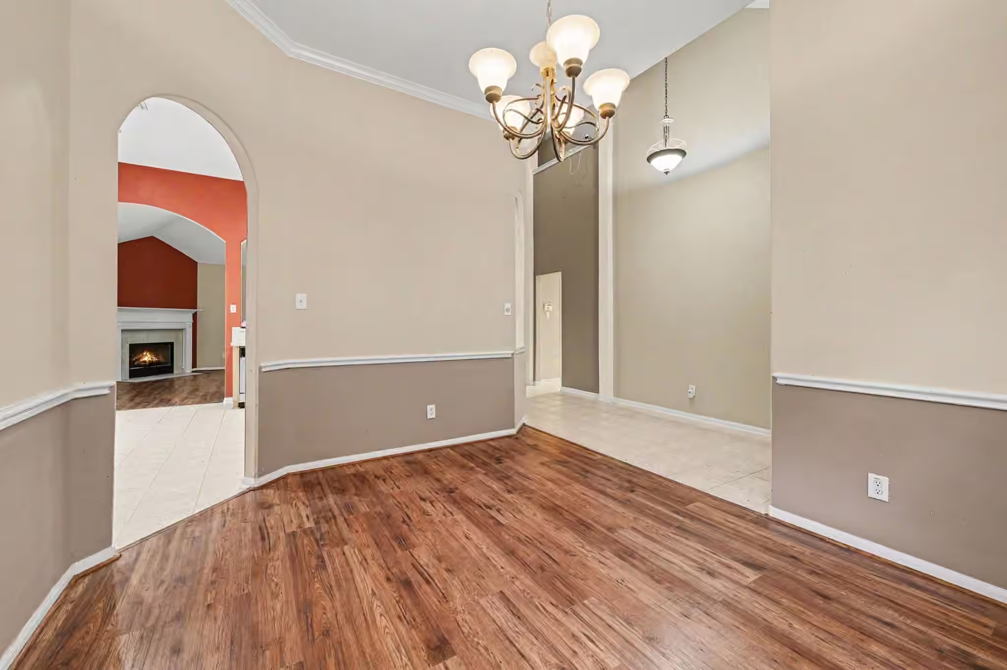 Photo 2 of 5711 Shady Hollow Court, Rosharon, TX
