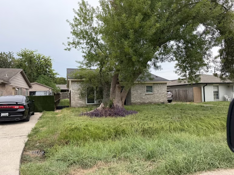 Photo 2 of 5602 Gatewood Avenue, Houston, TX