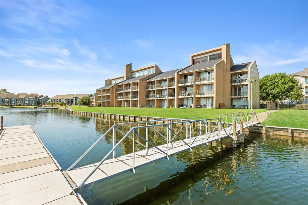 Photo of 12600 Melville Drive 319B, Montgomery, TX