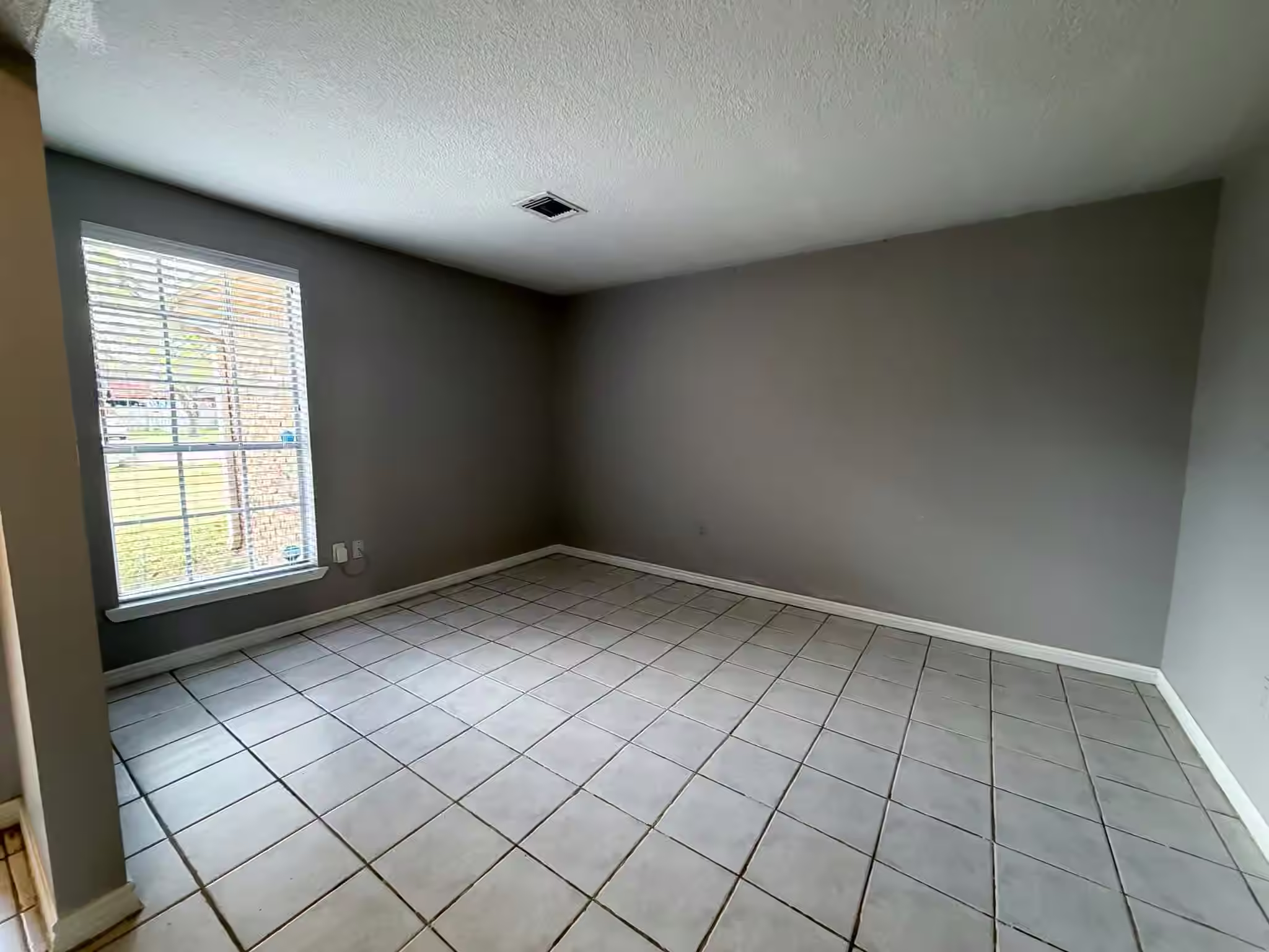 Photo 5 of 10815 Sagecrest Lane, Houston, TX