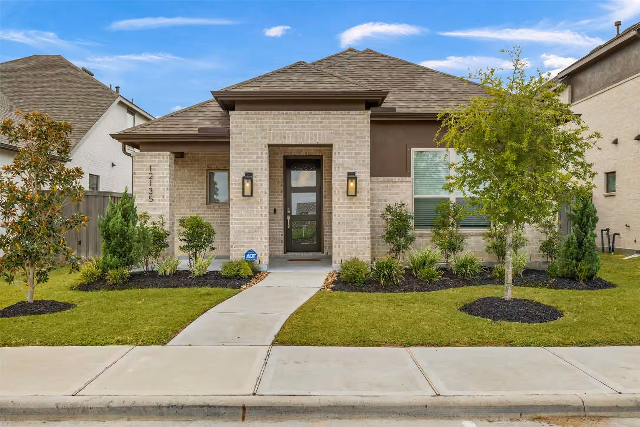 Photo 2 of 12135 Wild Bend Drive, Mont Belvieu, TX
