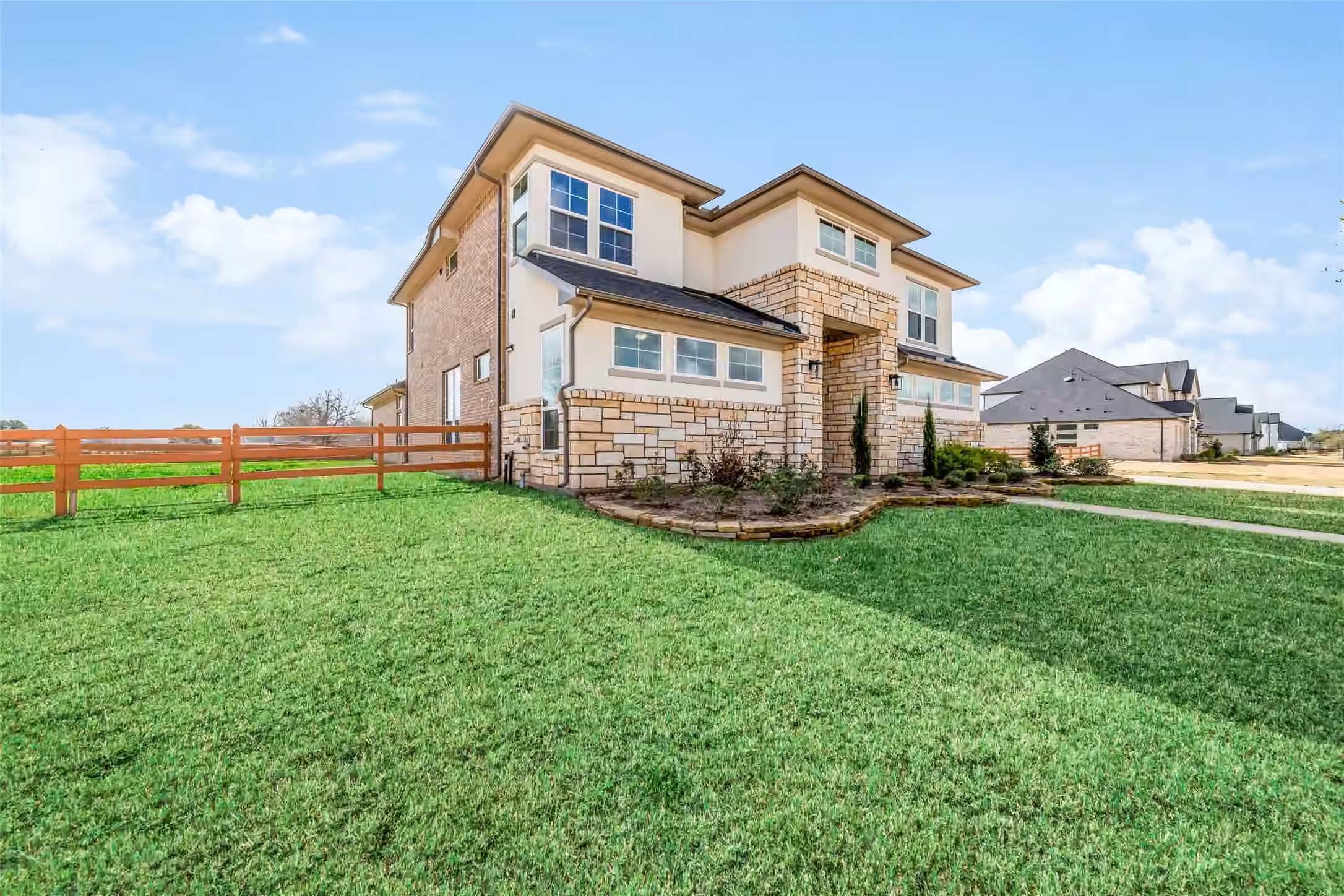 Photo 6 of 29535 Fulshear Lake Trace, Fulshear, TX