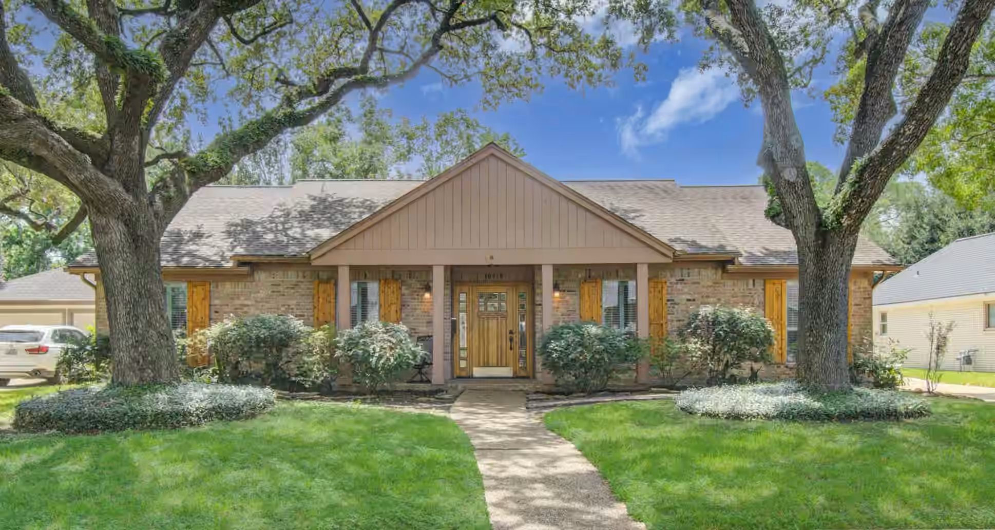 Photo of 10715 Candlewood Drive, Houston, TX