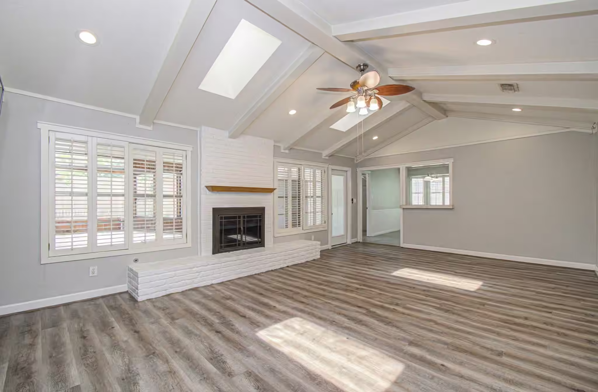 Photo 4 of 10715 Candlewood Drive, Houston, TX