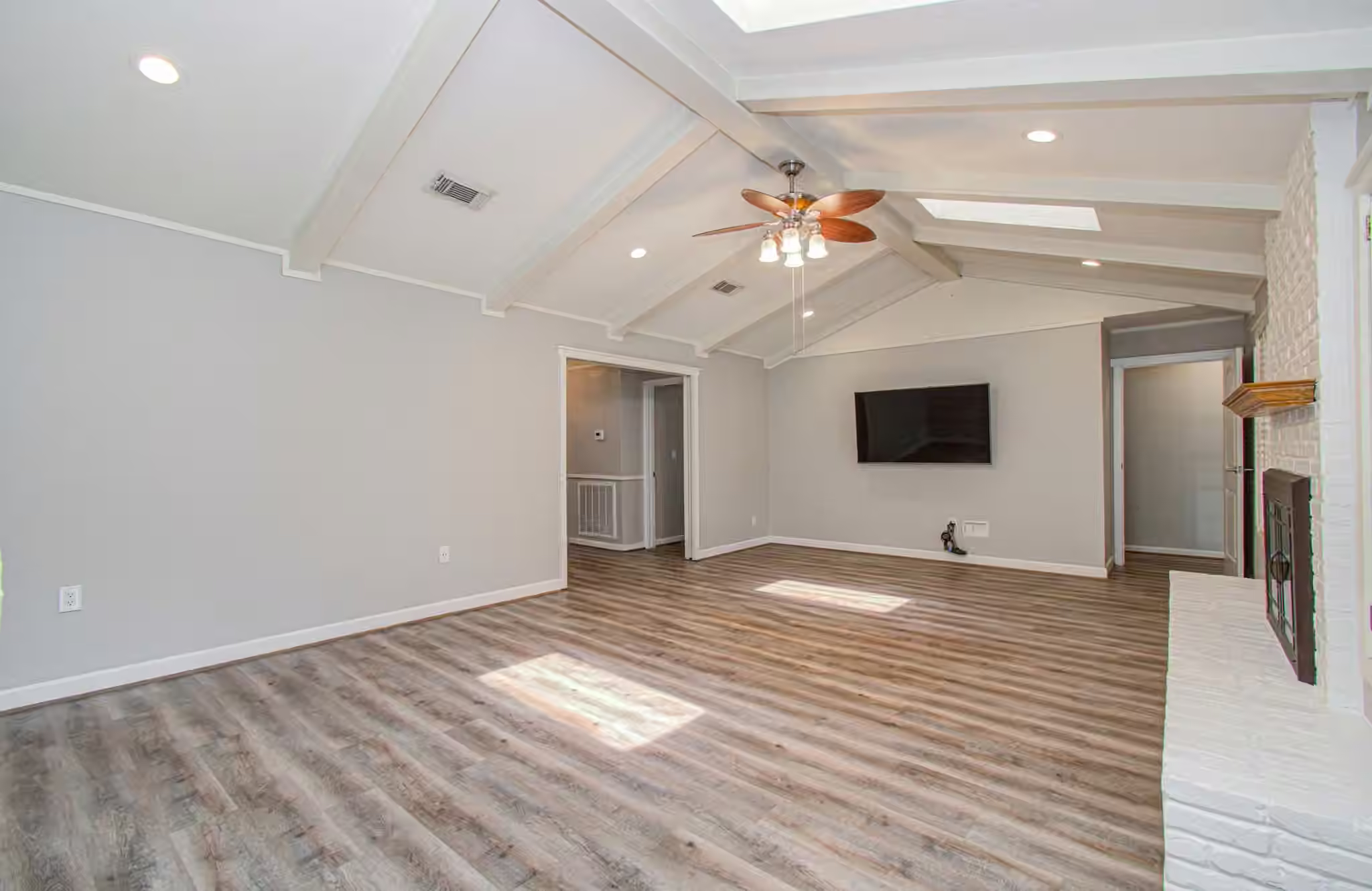 Photo 6 of 10715 Candlewood Drive, Houston, TX