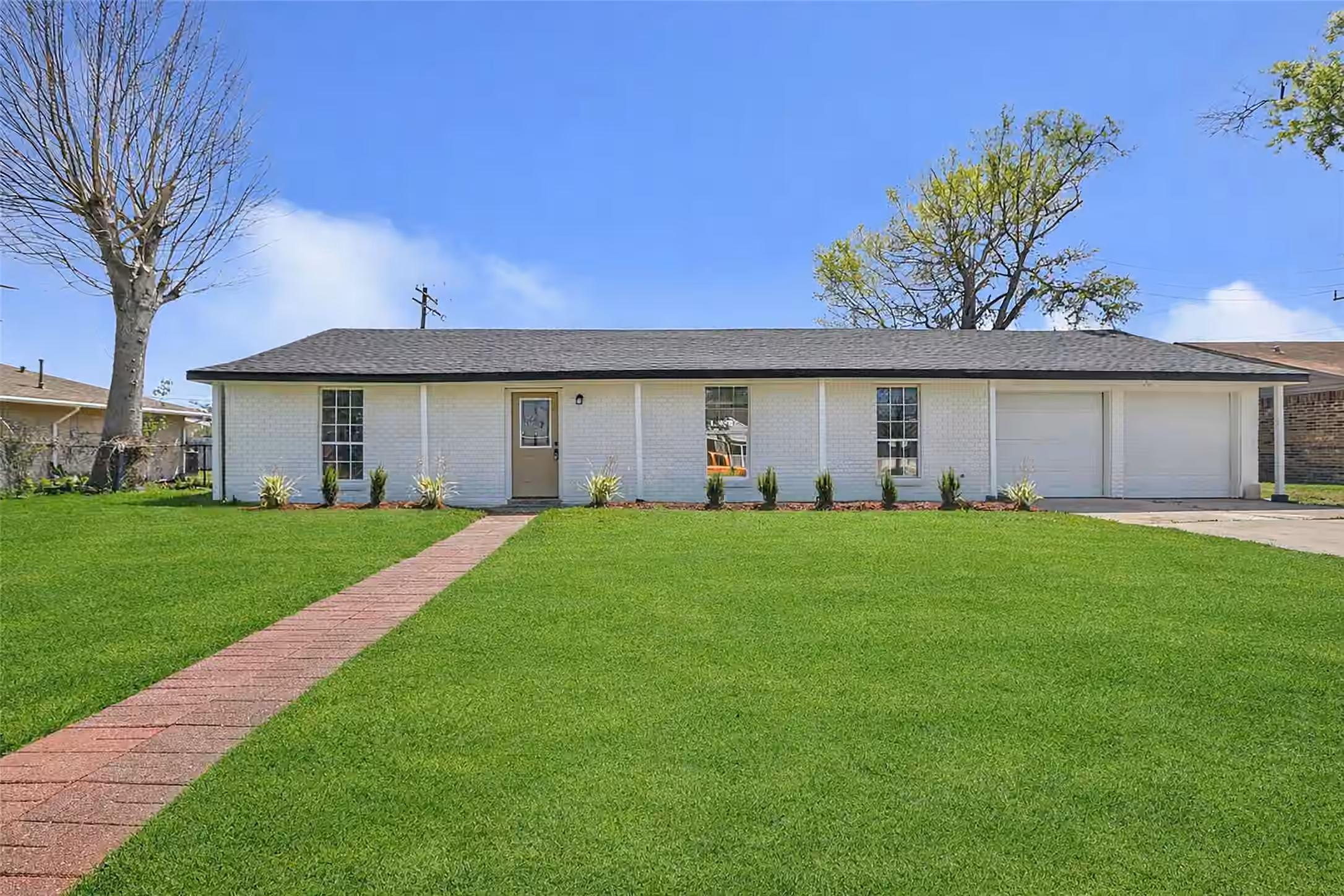 Photo of 715 Pamela Drive, Baytown, TX 77521