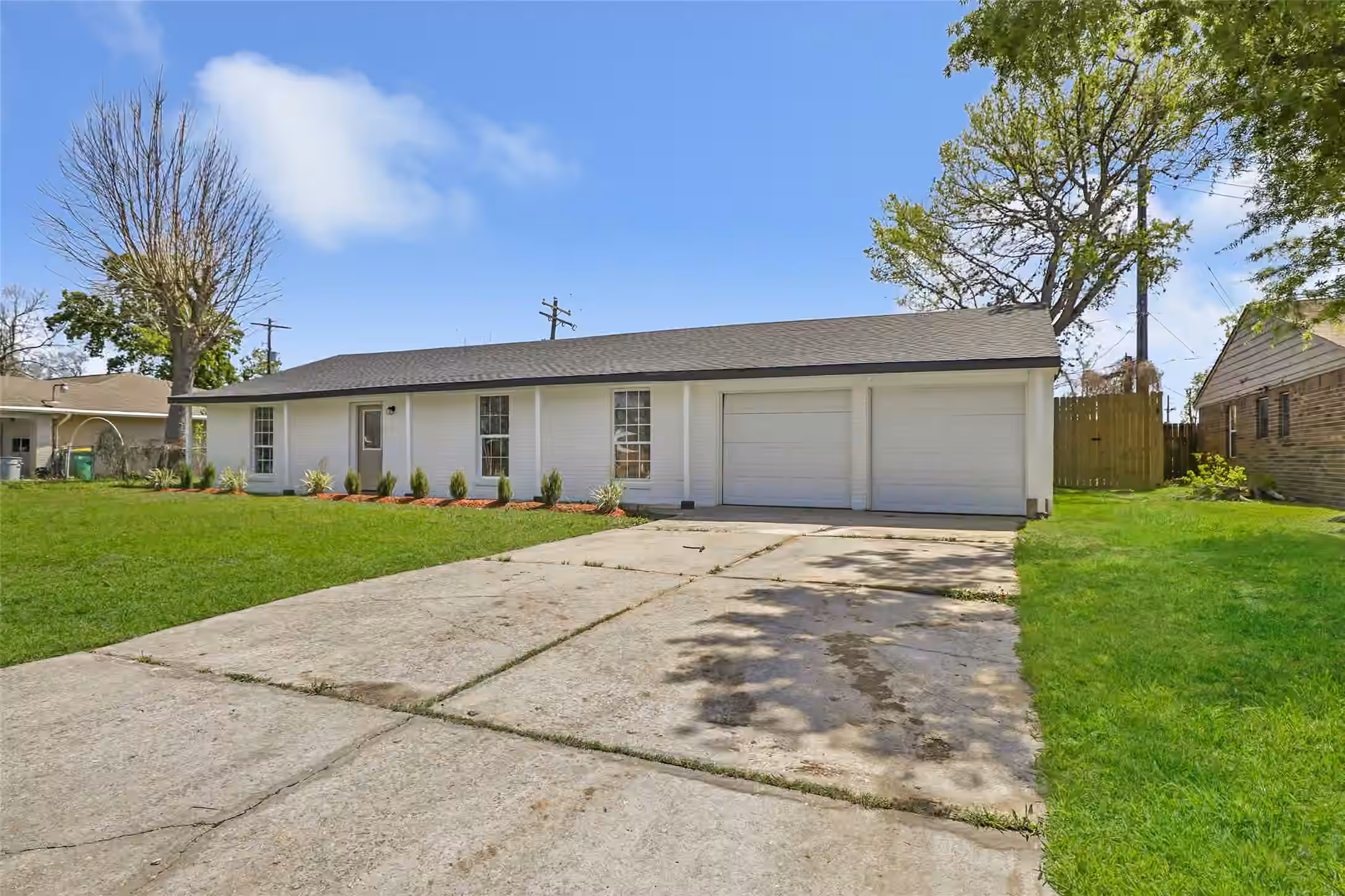 Photo 2 of 715 Pamela Drive, Baytown, TX