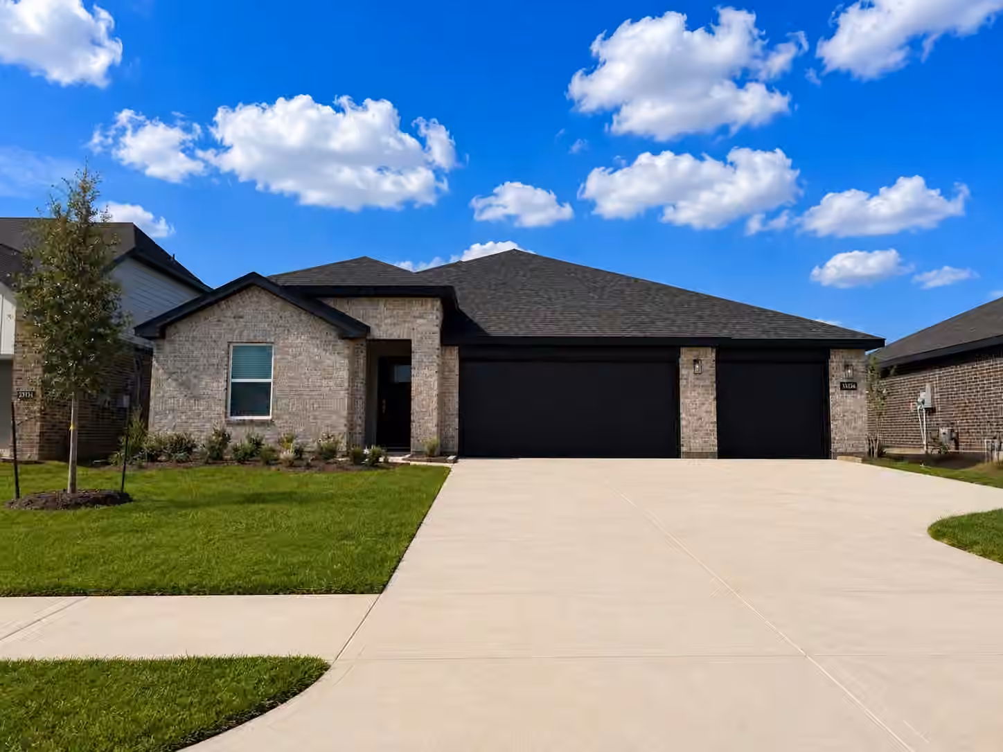 Photo of 2512 Roseman Court, Sealy, TX 77474