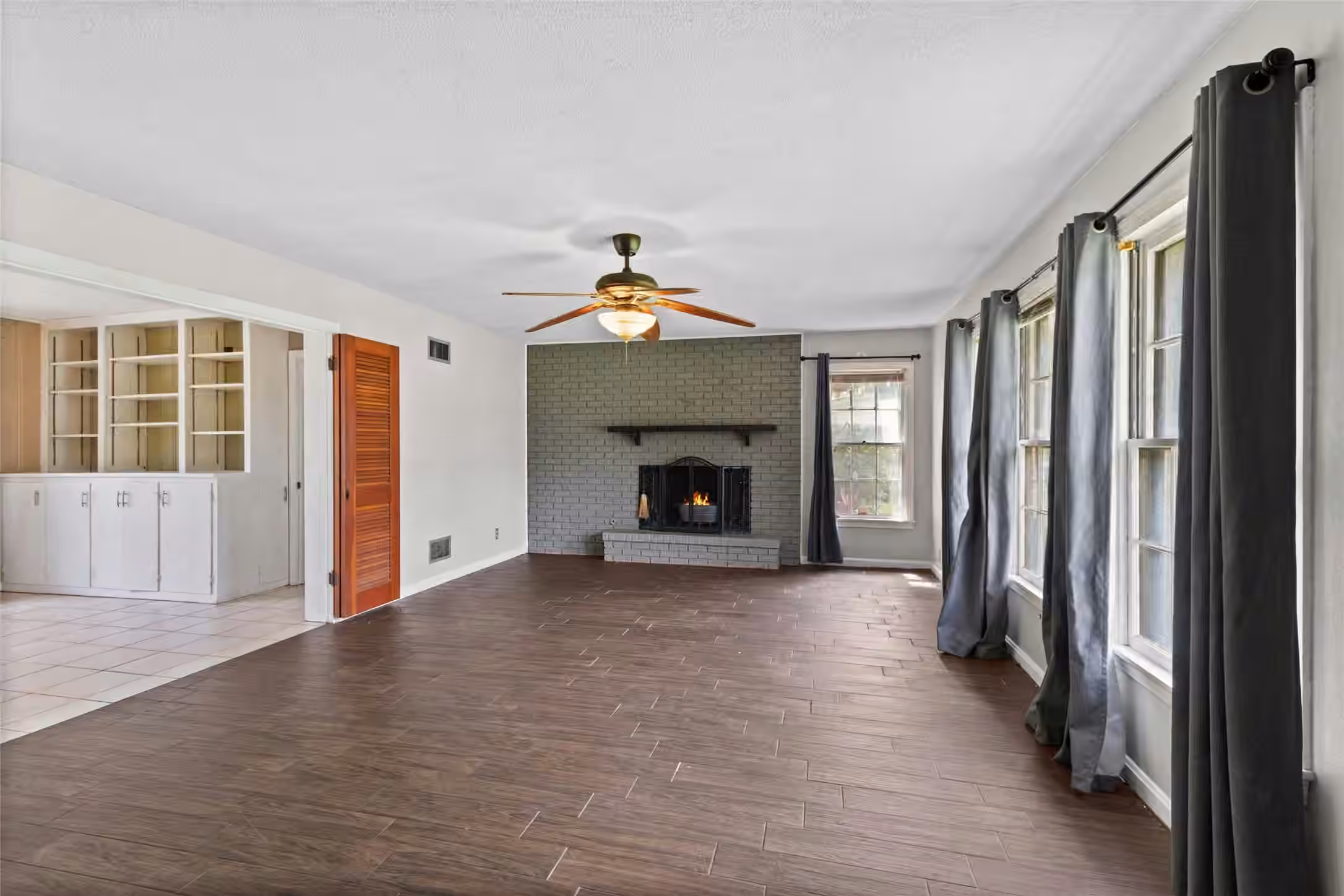 Photo 7 of 1311 Lamar Drive, La Marque, TX