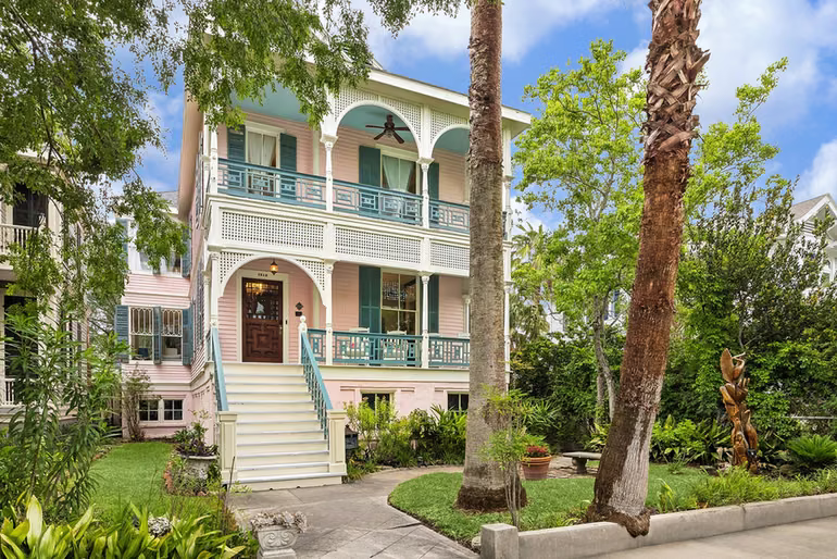 Photo of 1512 Ball, Galveston, TX