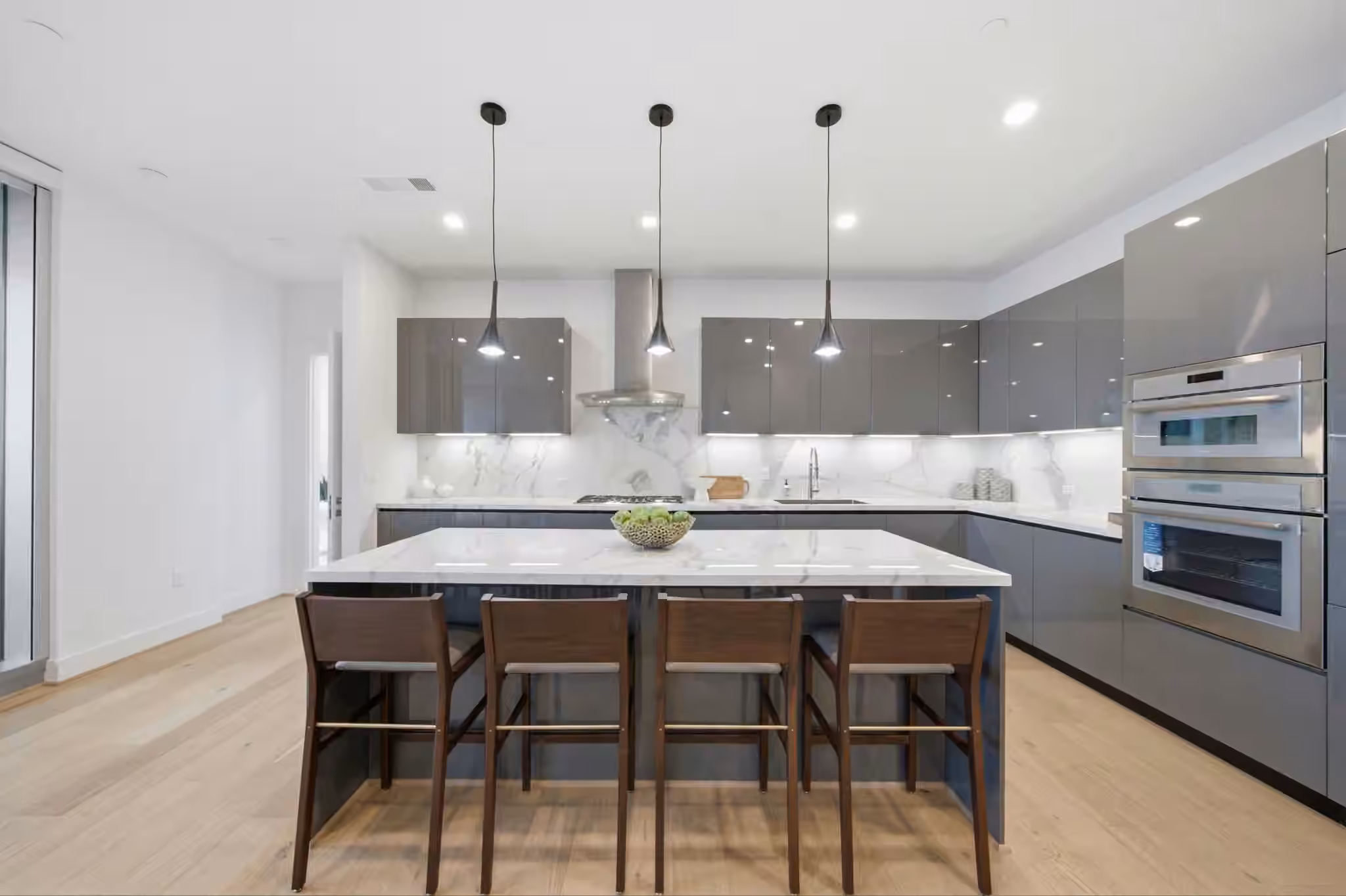 Photo 7 of 1711 Allen Parkway 2705, Houston, TX