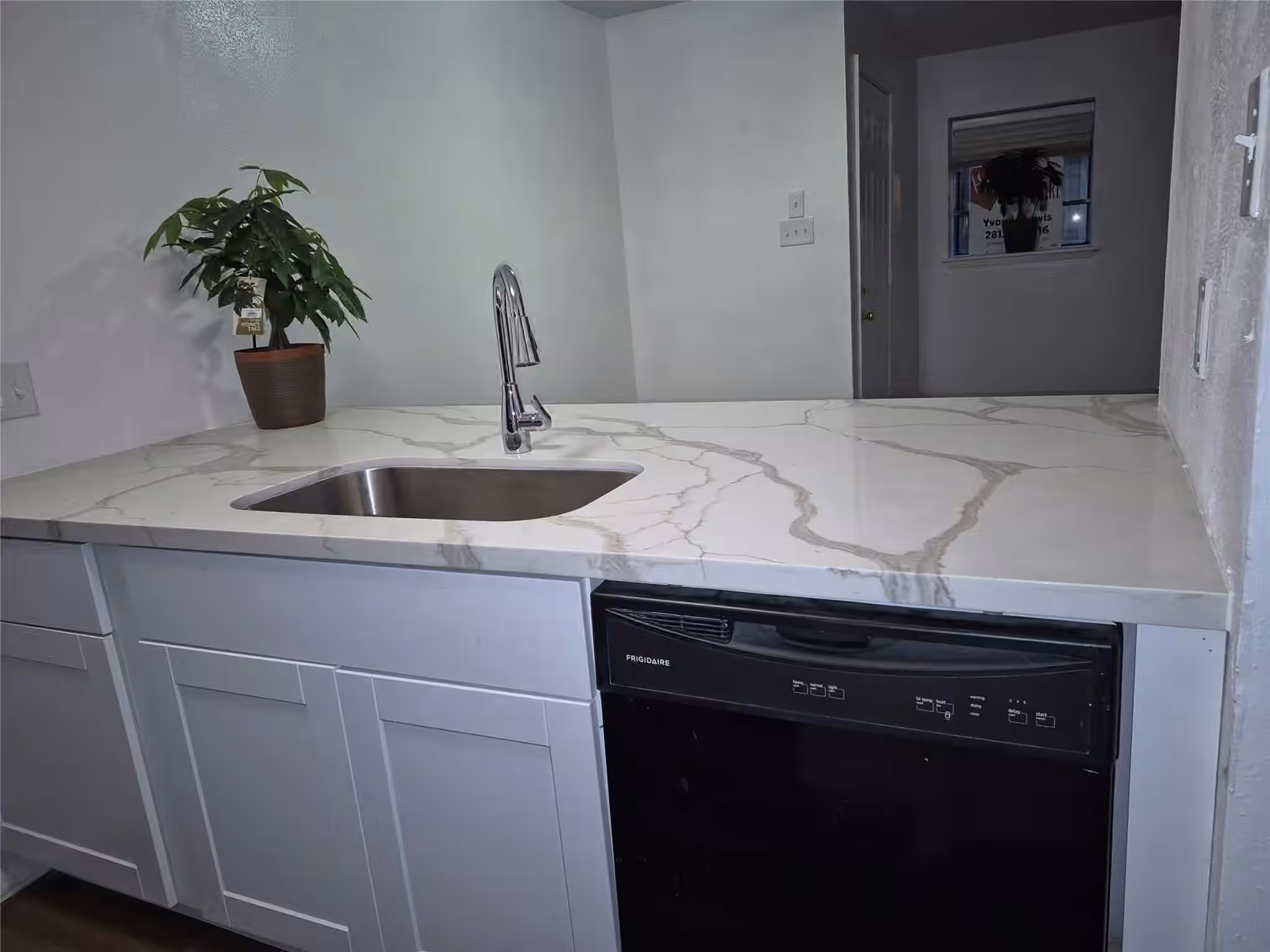 Photo 3 of 10601 South Drive 93, Houston, TX
