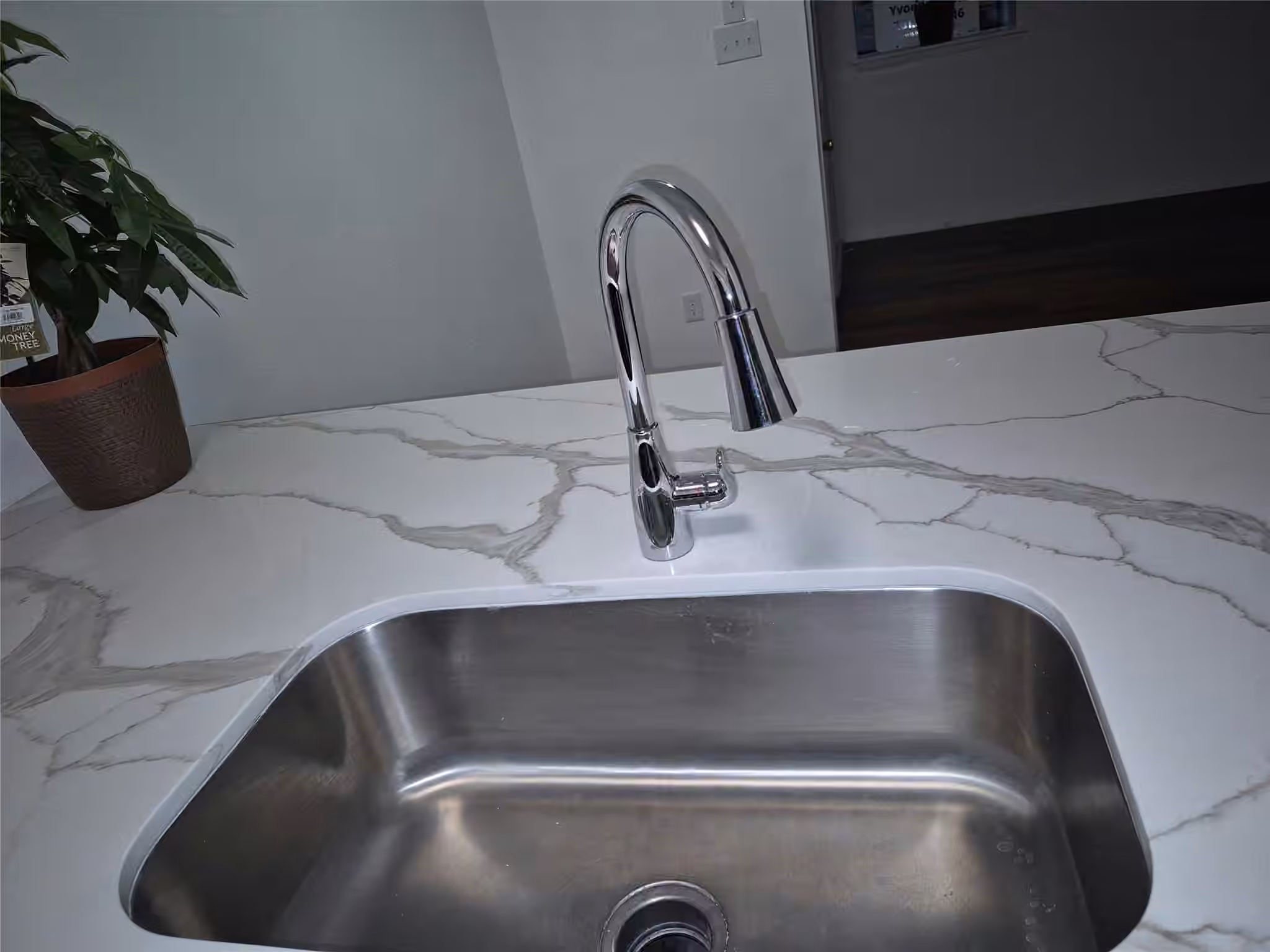 Photo 4 of 10601 South Drive 93, Houston, TX