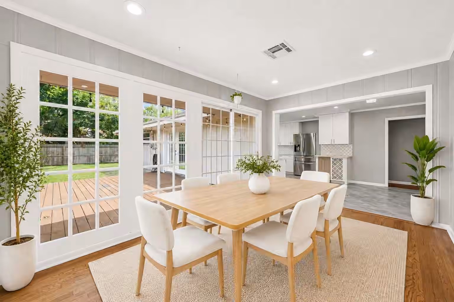 Photo 4 of 4002 Cheena Drive, Houston, TX
