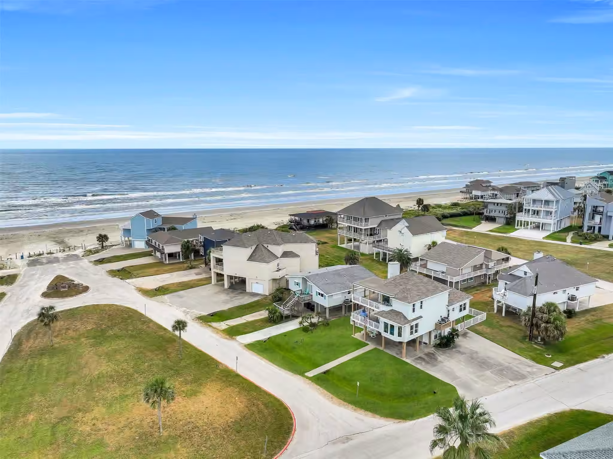 Photo 4 of 4203 Campeche Court, Galveston, TX