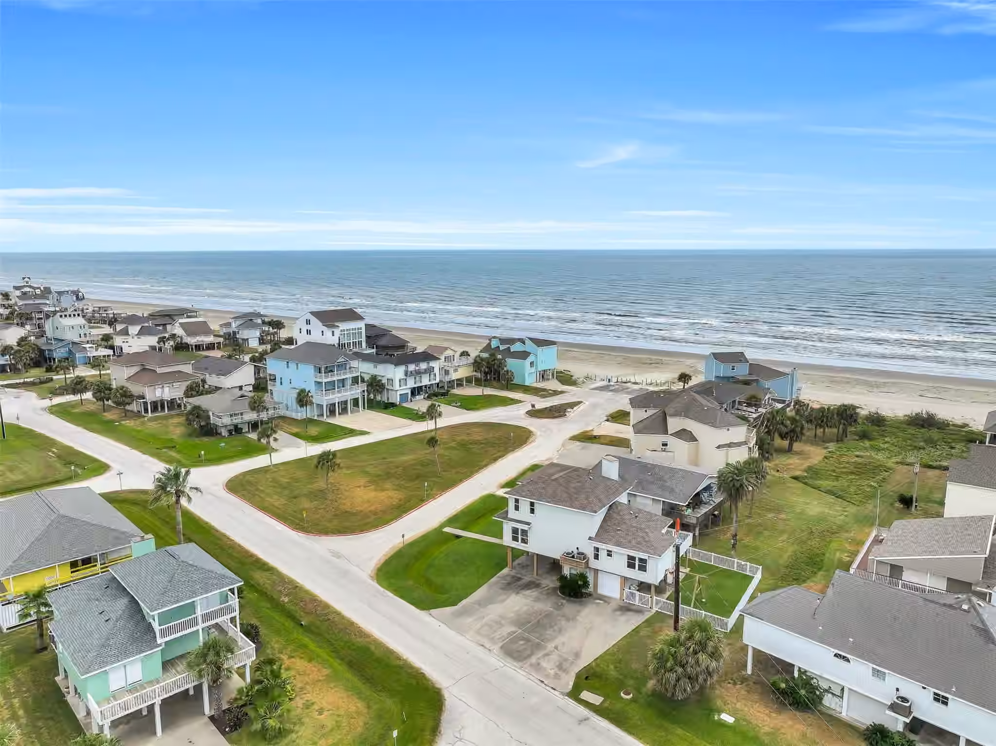 Photo 5 of 4203 Campeche Court, Galveston, TX