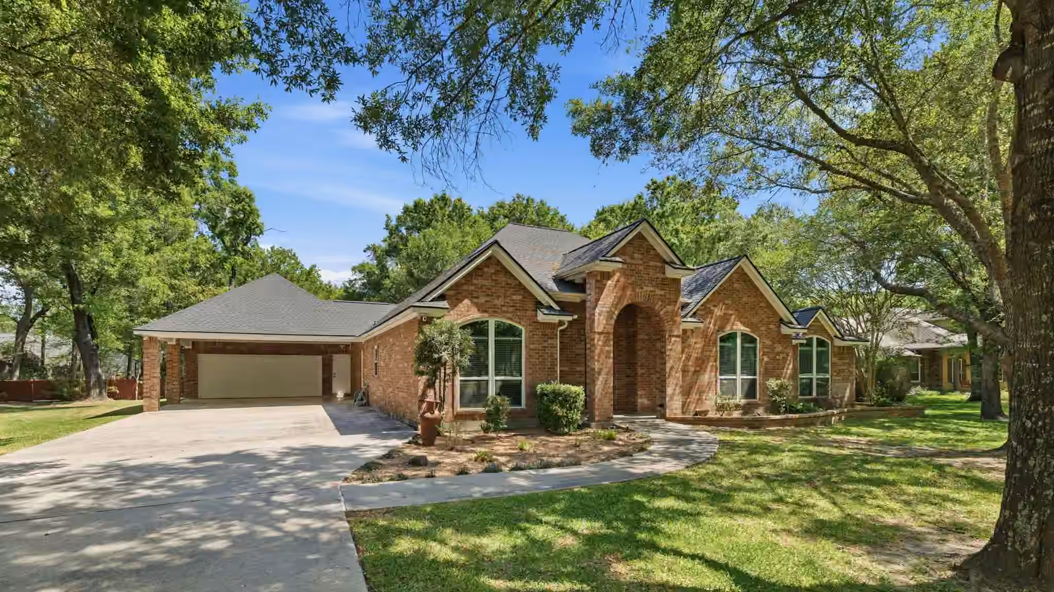Photo 2 of 11714 Creek View Lane, Conroe, TX