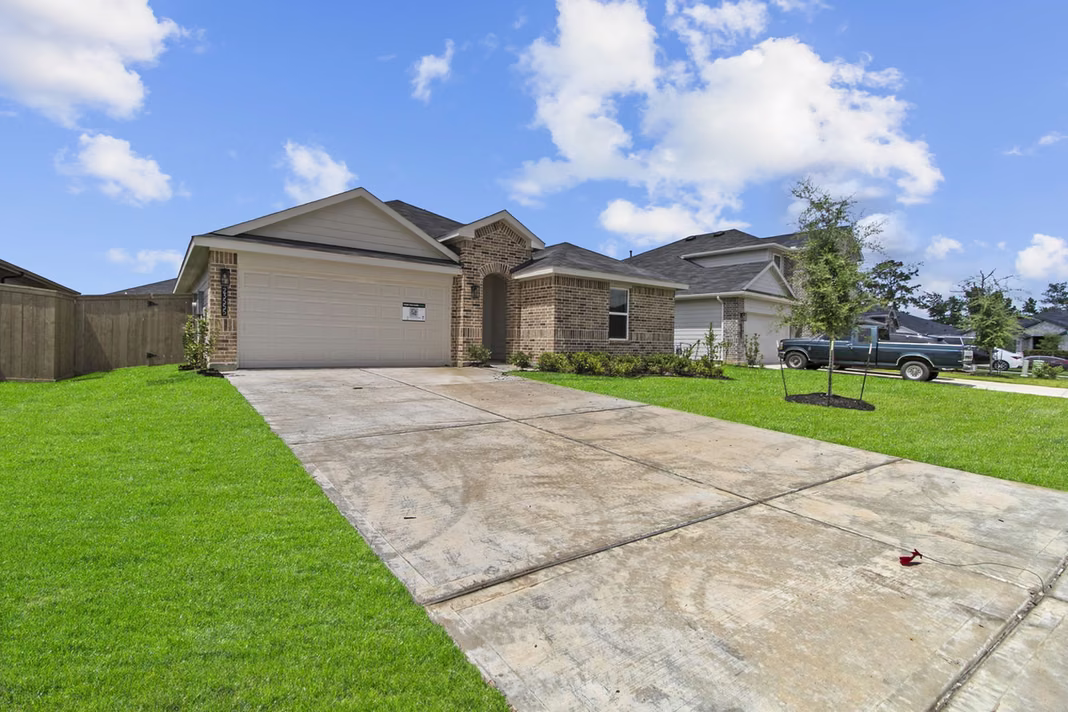 Photo 2 of 23555 Skyward Lane, Splendora, TX