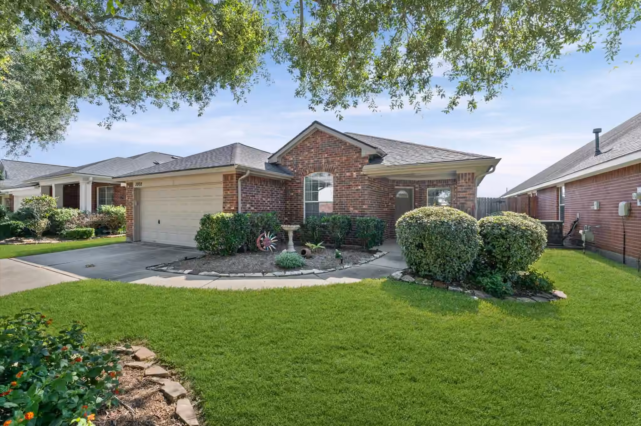 Photo of 3902 Pine Forest Green Boulevard, Houston, TX