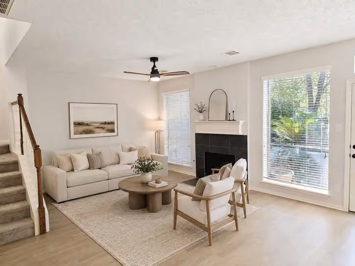 Photo 4 of 14 Valley Oaks Circle, The Woodlands, TX