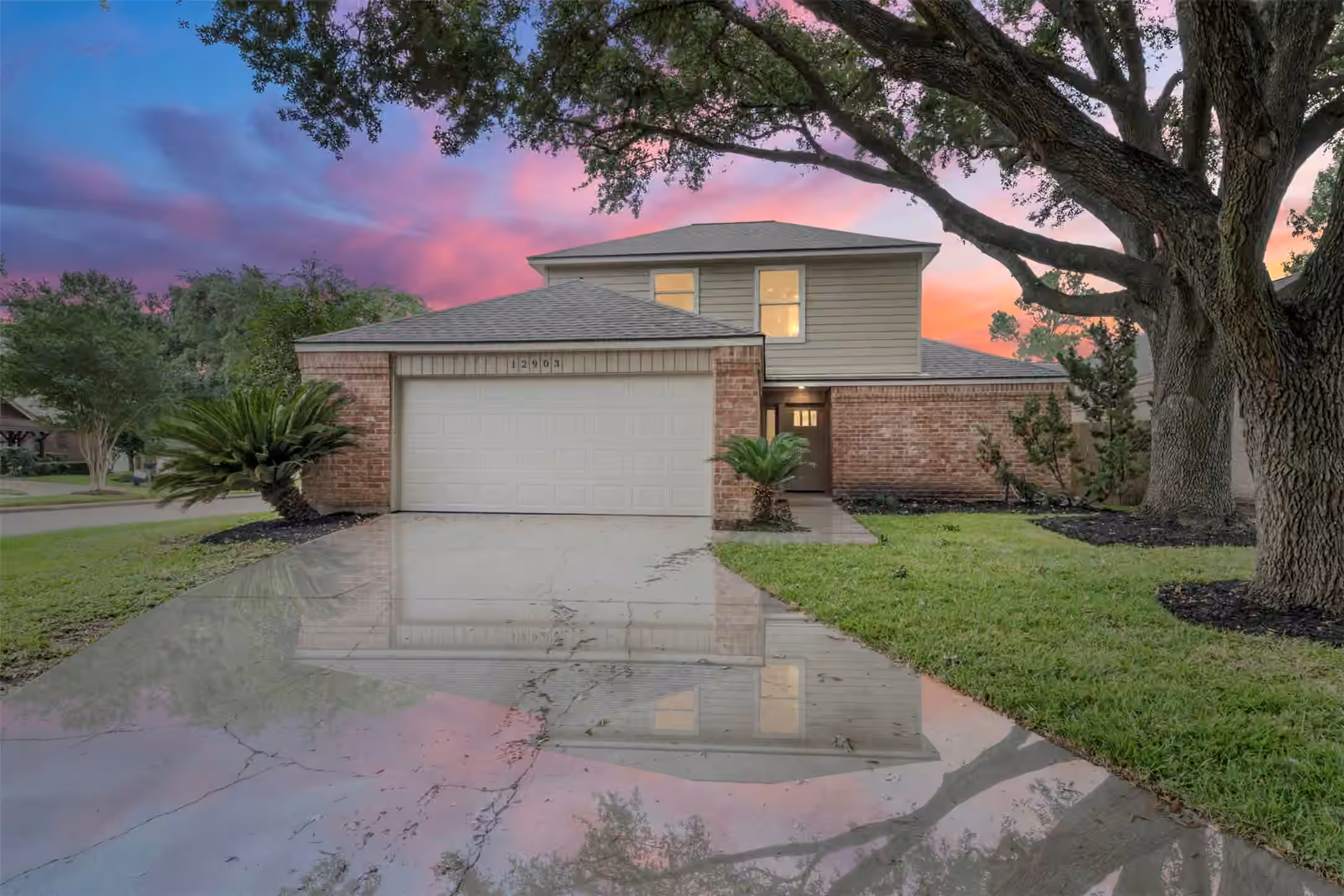 Photo 2 of 12903 Avenida Vaquero Street, Houston, TX