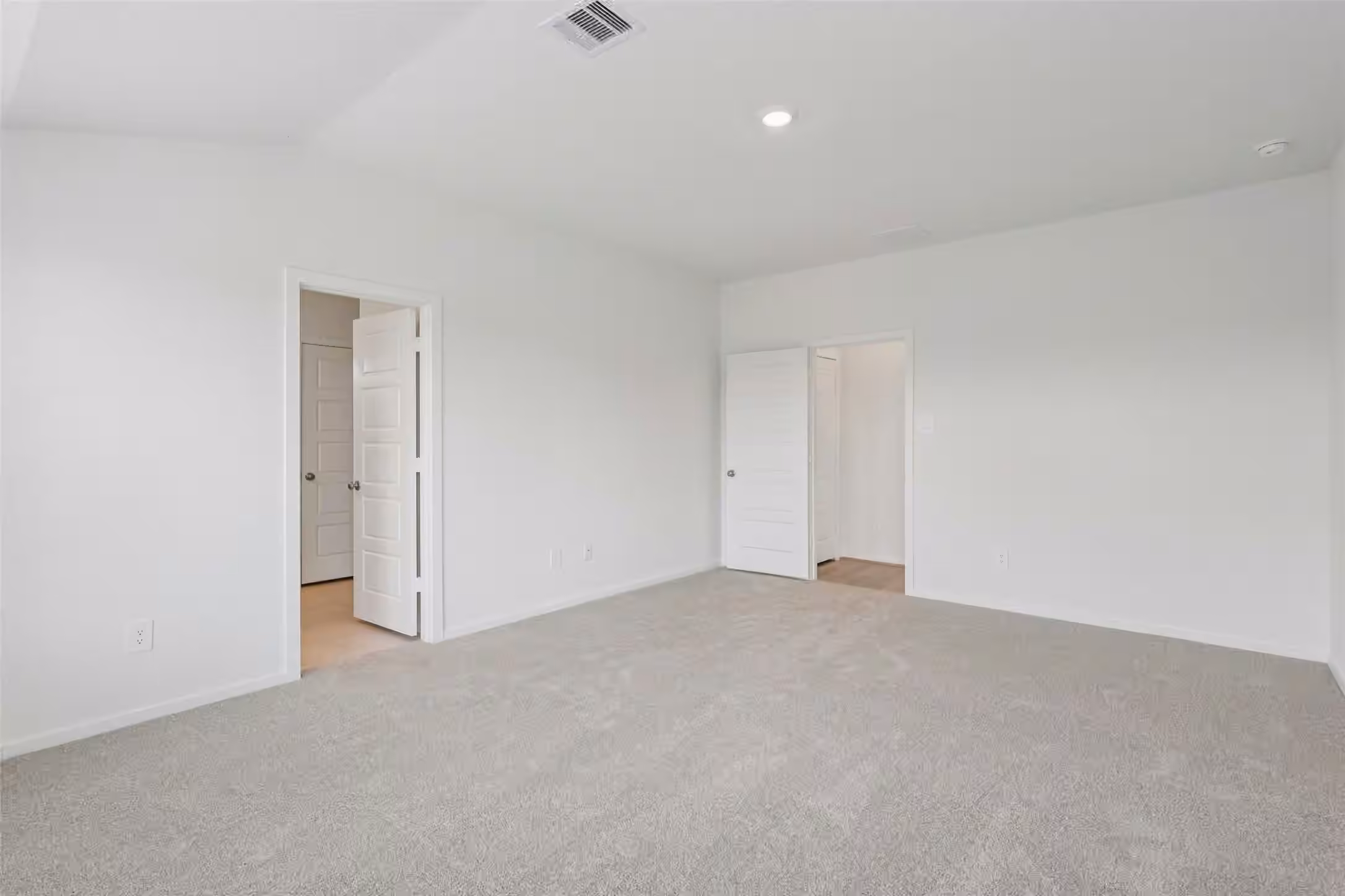 Photo 5 of 12027 Marlin Strait Drive, Baytown, TX