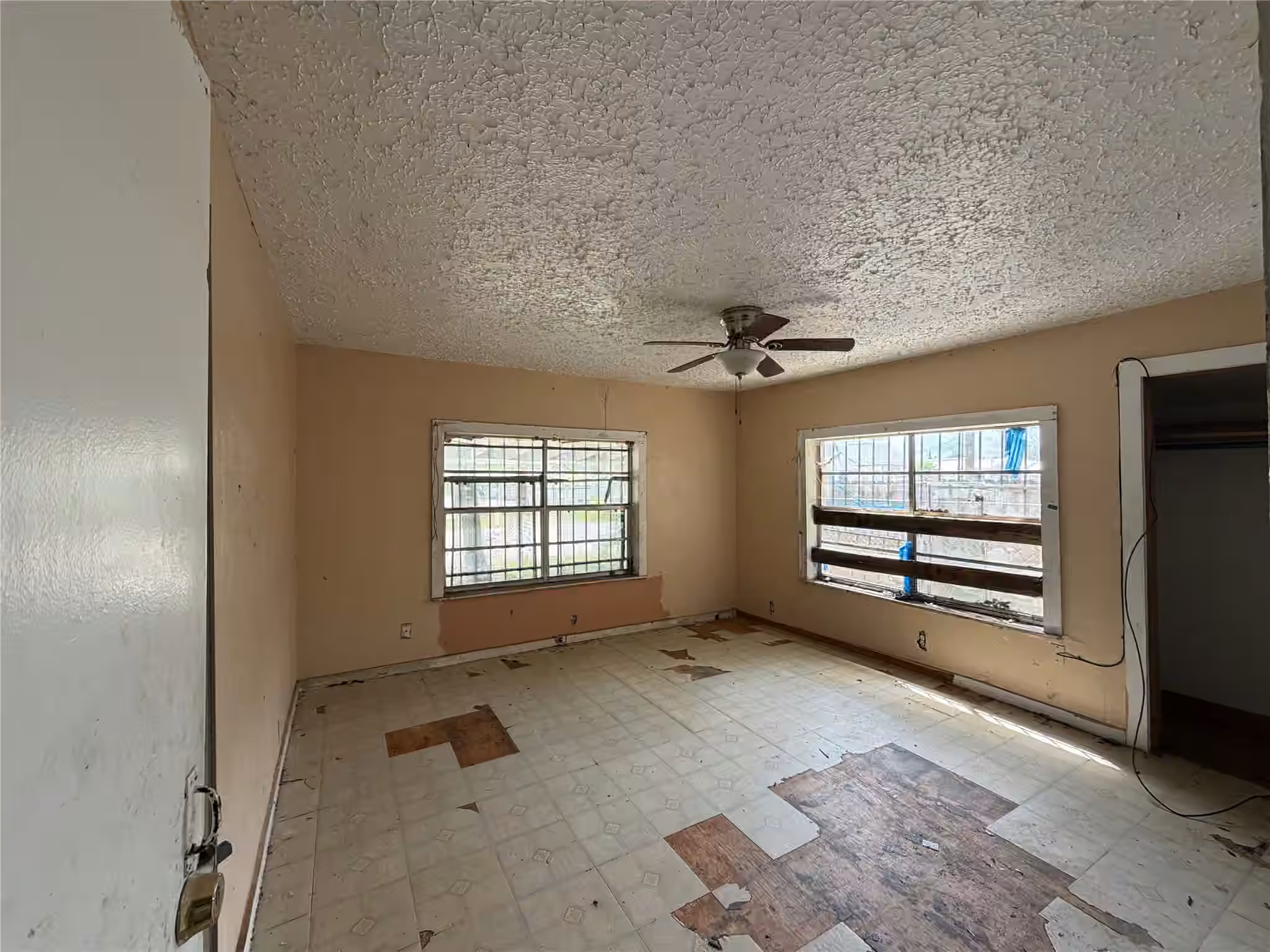 Photo 6 of 6202 Conley Street, Houston, TX