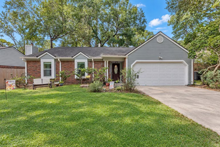 Photo 2 of 3319 Creek Shadows Drive, Kingwood, TX