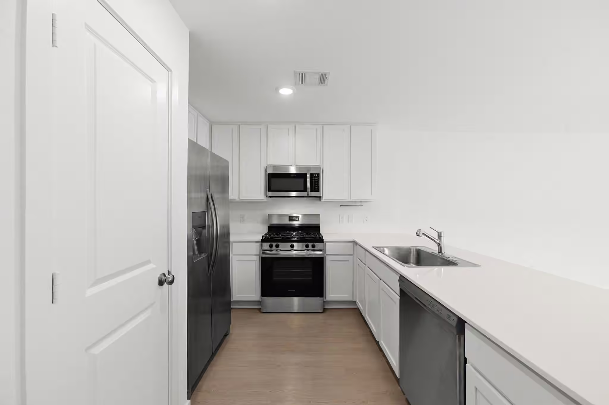 Photo 7 of 252 Houston Avenue, Angleton, TX