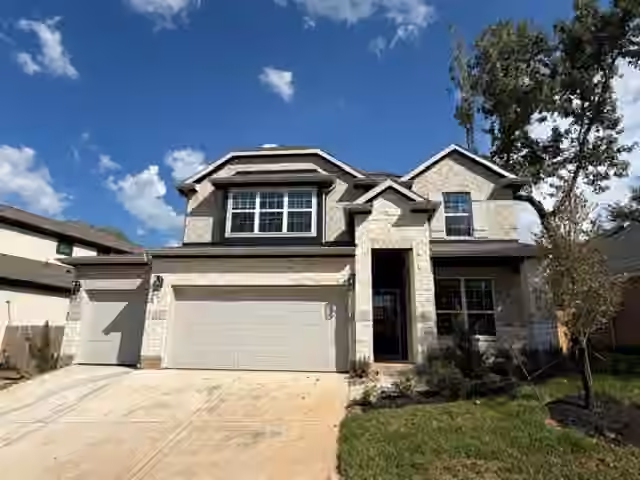 Photo 2 of 3841 Walden Estates Drive, Montgomery, TX
