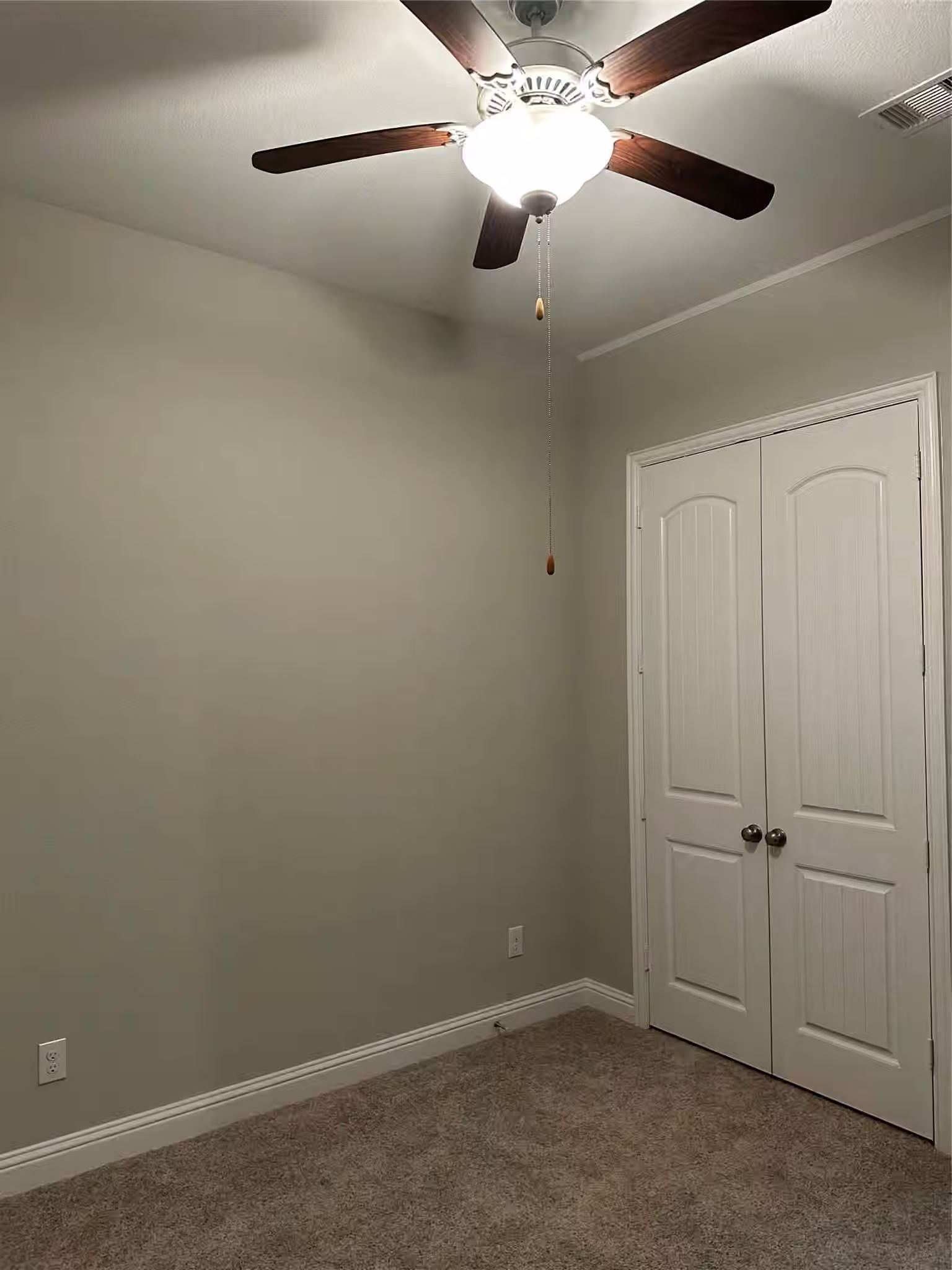 Photo 4 of 21618 Albertine Drive, Tomball, TX